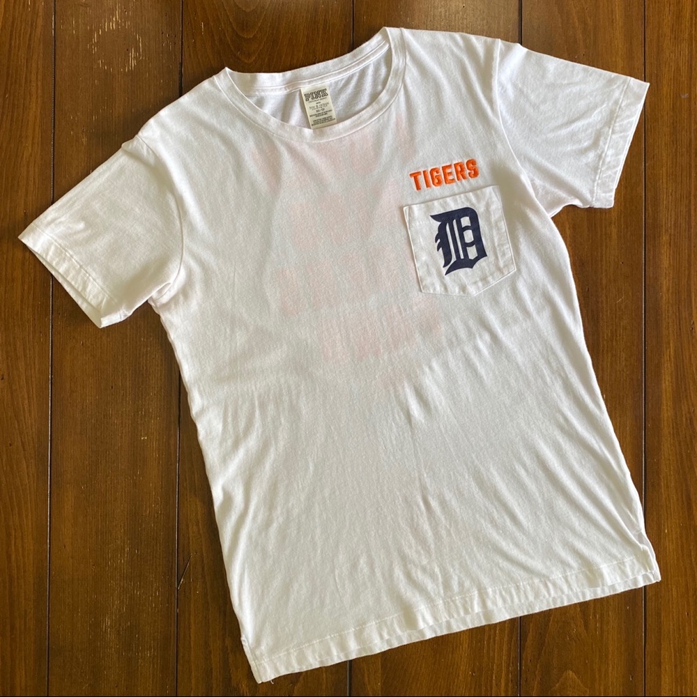 2 PINK by VS Women’s Detroit Tigers Tops - Picture 3 of 4